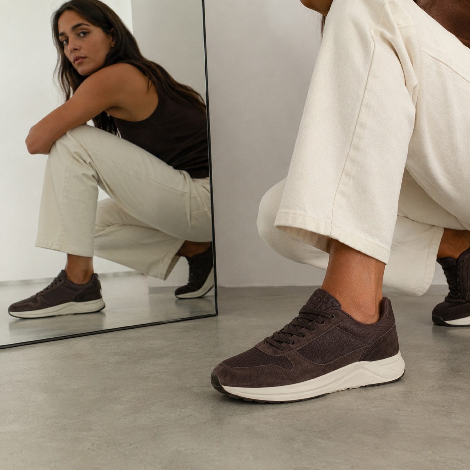 Marlo court trainer — Trainers by WOODLAND. worn by a model, side view.